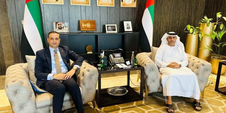 العراق والامارات يبحثان “استرداد وتسليم المطلوبين والاموال”