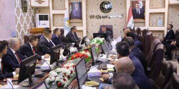 وزير الداخلية يترأس اجتماعاً لمناقشة اجراءات في “توحيد الجهد الأمني والاستخباري لمكافحة المخدرات”