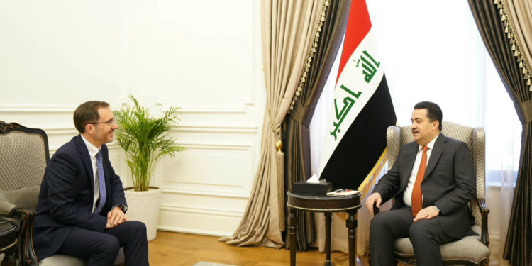 السوداني يودع سفير بريطانيا ويدعو إلى التصدي للأفعال المسيئة إلى الإسلام