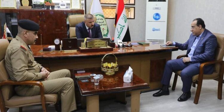 وزير الداخلية يزور مديرية إدارة التطوع