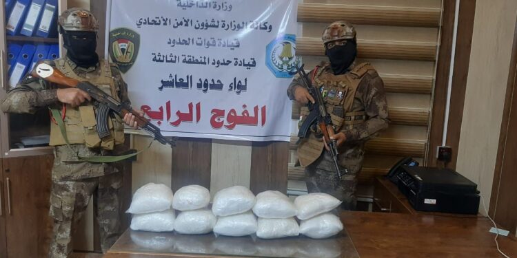 إحباط تهريب (10 كيلوغرامات من الكريستال) عبر الحدود الى ميسان