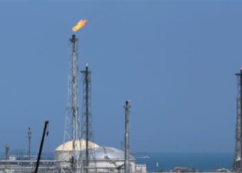 خلاف بين إيران والكويت بسبب “حقل الدرة ” الغني بالغاز