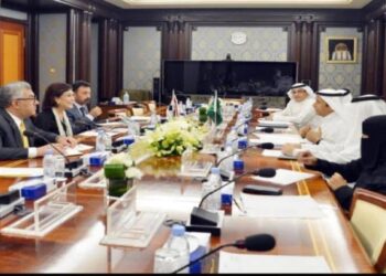 العراق يدعو لجنة سعودية والاخيرة تحدد موعدا لتلبيتها