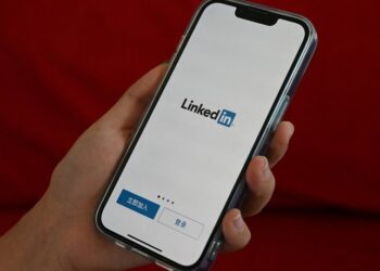 جاسوس صيني يستهدف “عقول بريطانيا”