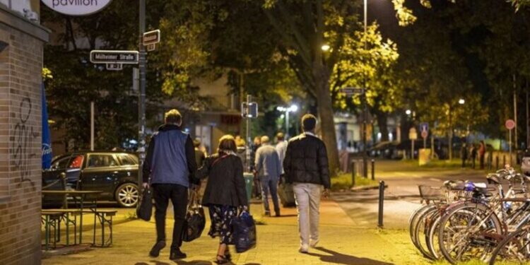 المانيا .. بسبب “إرث الحرب العالمية الثانية” إجلاء 13 ألف مواطن من منازلهم بمدينة دوسلدورف