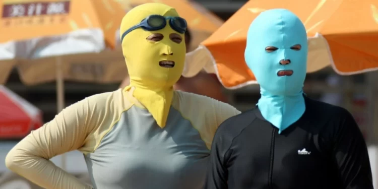 “فيس كينـــي” لحماية الوجه من أشعة الشمس