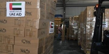 الإمارات ترسل باخرة مساعدات لأوكرانيا