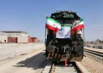 إيران .. البدء ببيع تذاكر قطار (طهران ـ كربلاء) لزوار الأربعين