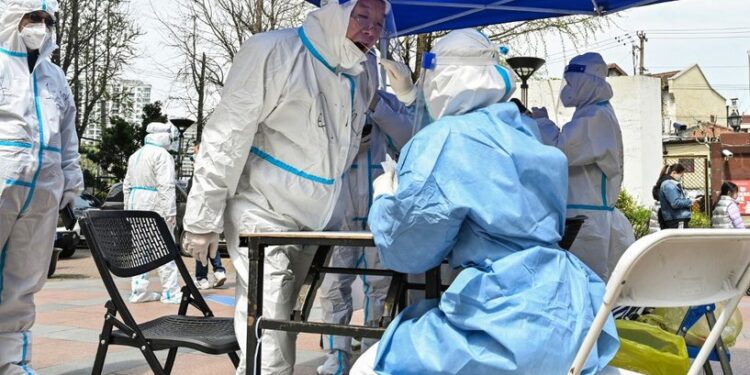 رصد (معلومات مضللة) في ذروة كورونا “روّج لها أطباء”