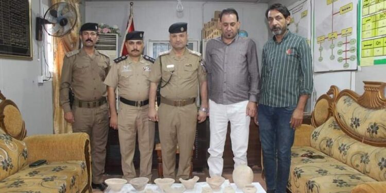 ذي قار.. العثور على عشرات القطع الأثرية