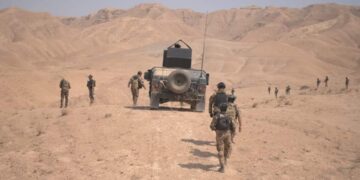 صلاح الدين .. جريح من الحشد يصد هجوم لداعش