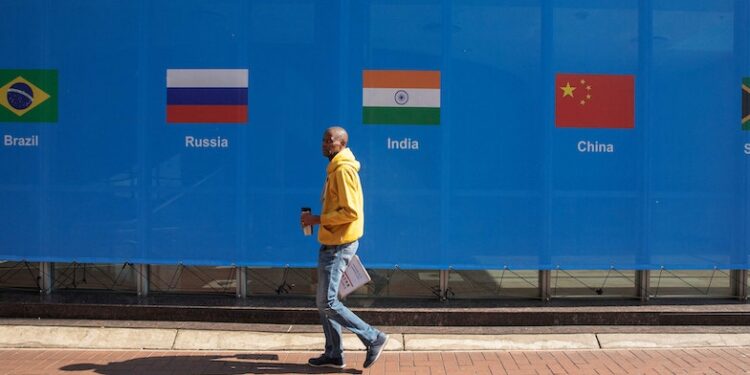 توســــع بريكس رهان الصين على “منافسة شاملة” مع مجموعة السبع