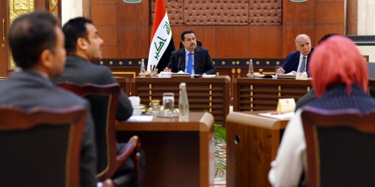 السوداني يعقد اجتماعاً لمناقشة مسوّدة قانون النفط والغاز