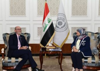وزير المالية تلتقي بالسفير البريطاني