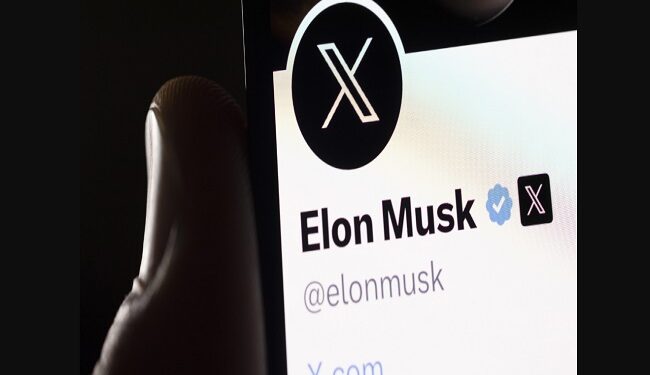 إيلون ماسك يمنح أموالاً للمشتركين