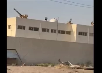 مضادات جوية على أسطح المباني الحكومية والجيش يوضح