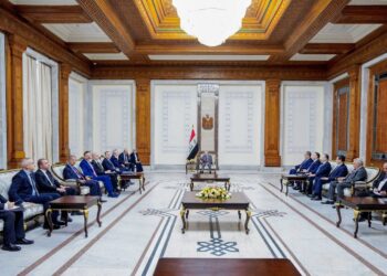 رئيس الجمهورية يؤكد أهمية عمل الشركات التركية في القطاعات الاقتصادية بالعراق