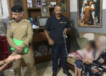 بغداد .. تحرير عائلة مقيدة بالسلاسل من ابنهم الاكبر
