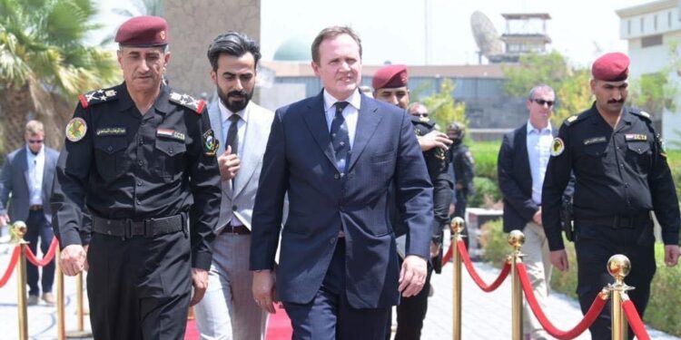 رئيس جهاز مكافحة الارهاب يستقبل وزير الدولة لشؤون الأمن البريطاني