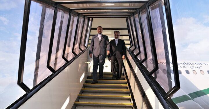 وزير الخارجية الإيراني يصل طوكيو