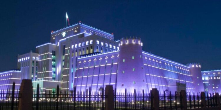 قطر تلاحق “مسؤولين في وزارة الداخلية” بتهم “الاختـــلاس”