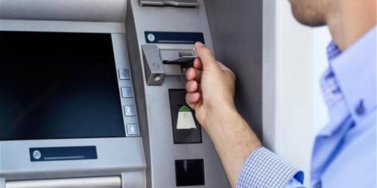 أيرلندا .. خلل تقني يسمح بسحــــب “أموال غير موجودة ” بالحسابات البنكية