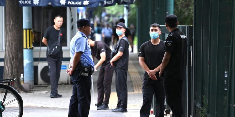 صينيون يزعجون اليابان بــ(آلاف المكالمات) والسر في “فوكوشيما”