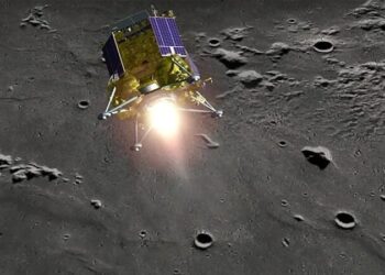 بالفيديو .. هبوط ناجح لمركبة الفضاء الهندية على سطح القمر