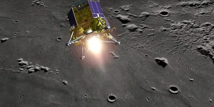 بالفيديو .. هبوط ناجح لمركبة الفضاء الهندية على سطح القمر