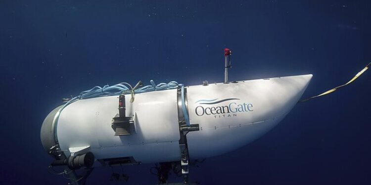 مؤسس تيتان يخطط لإرسال 1000 شخص في رحلة لقلب الجحيم