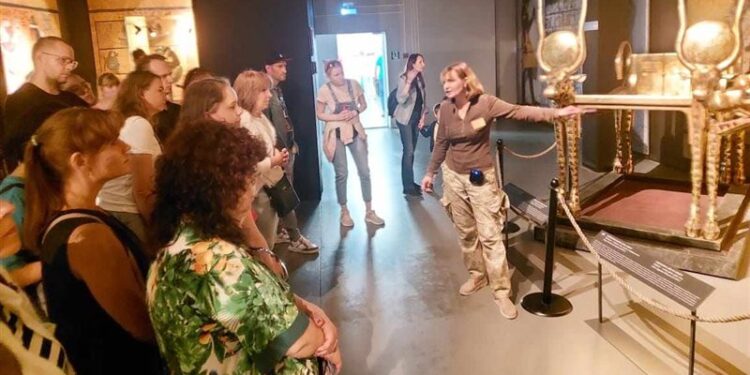 توت عنخ آمون في موسكو لــ”كشف أسرار لعنة الفراعنة”