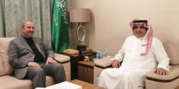 سفيـــرا (إيران والسعودية) في بغداد يبحثـــان تعزيز العلاقات الدبلوماسية والاقتصادية