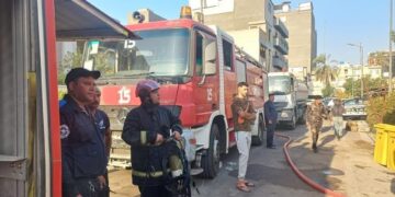 انتشال جثة فتاة وانقاذ أم وابنها من دار محترق بمنطقة الحارثية في بغداد