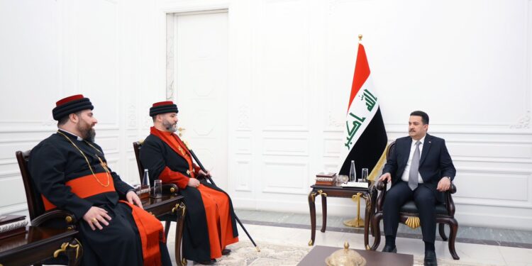 السوداني يستقبل بطريرك الكنيسة الشرقية في العراق والعالم