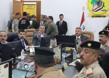 وزير الداخلية يصل ديالى ويلتقي مع القياداة الامنية