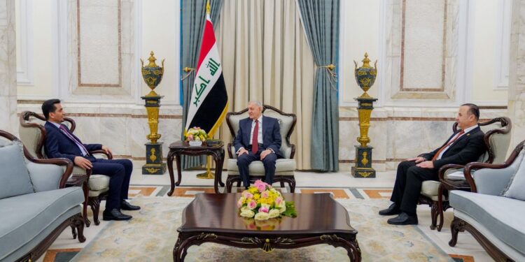 رئيس الجمهورية يستقبل وزير النقل