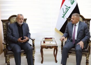 وزير الداخلية يلتقي محافظ ميسان