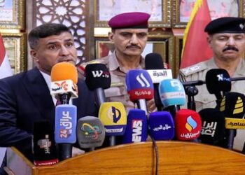 قائد عمليات البصرة يعلن عن مباشرة لجنة التجاوزات عملها