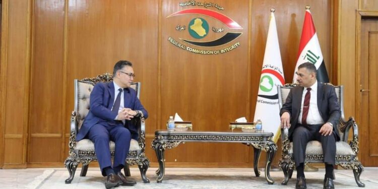 رئيس هيئة النزاهة يلتقي السفير الياباني