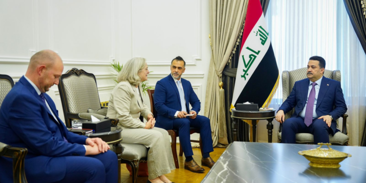 السوداني يستقبل السفيرة الأميركية لدى العراق