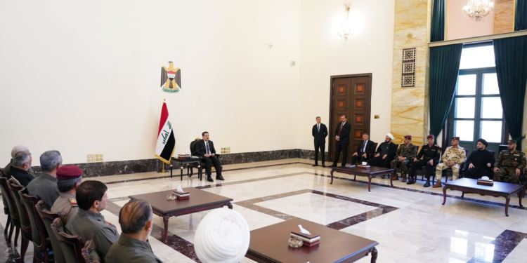 السوداني يلتقي قادة الصنوف والآمرين من القوات المسلّحة الذين شاركوا في معارك تحرير نينوى والانتصار على داعش