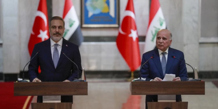 ملفات ساخنة على جدول أعمال وزير خارجية تركيا في العراق …(المياه والنفط وحزب العمّال الكردستاني)