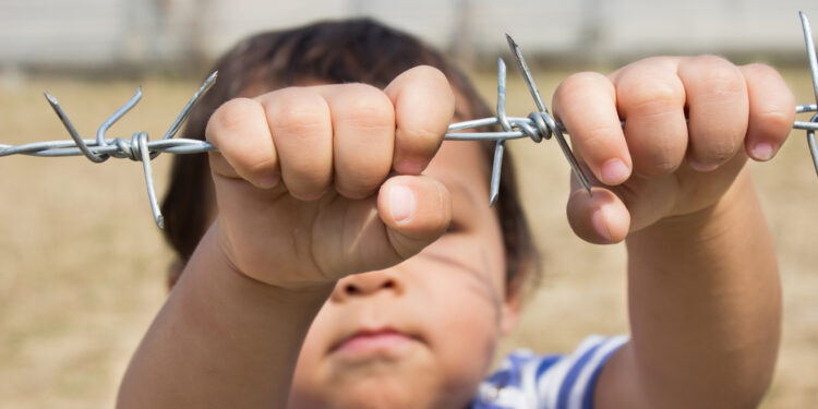 حالة غامضة تصيب أبناء اللاجئين بغيبوبة مفاجئة ,, متلازمة (الانسحاب من الحياة)