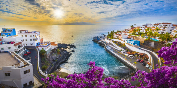 جزر الكناري سكانها الأصليون من “الأمازيــغ” احتلتها إسبانيا قبــل سقوط الأندلس