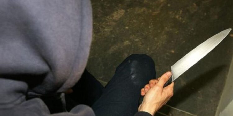 بريطانيا .. “السكاكين” تغزو المدارس