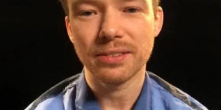 إيران تعلن عن احتجازها مواطن يعمل لدى الاتحاد الأوروبي