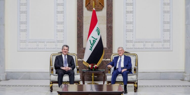 رئيس الجمهورية يستقبل رئيس حكومة اقليم كردستان
