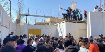 تحذيـــر من تبعـــات “معاقبة” حمايات السفارة السويدية