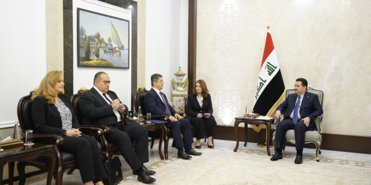 السوداني يستقبل وفدا من مجلس الشيوخ الروماني