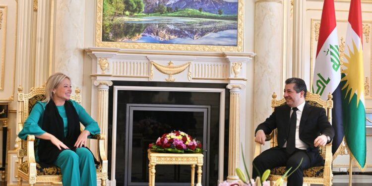 مسرور بارزاني يلتقي بلاسخارت